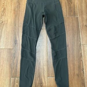 Athleta Women’s Olive Inclination Moto Tight High Rise Leggings Pockets Size ST